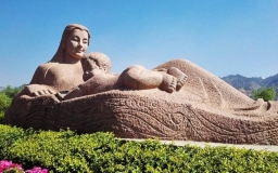 Statue of Mother Yellow River