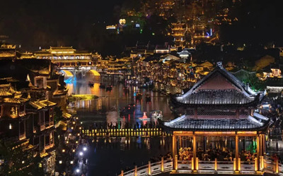 Niight-view  of Fenghuang Ancient Town Tour.jpg