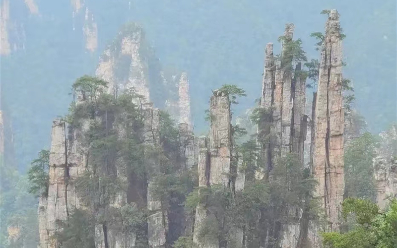 Yubi Peak in Tianzi Mountain1.jpg