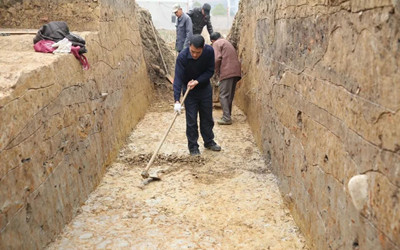 City Wall of the ancient Baigong Town.jpg