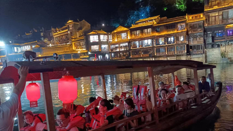 Zhangjiajie Travel Guide To Fenghuang Town in June 2023.jpg