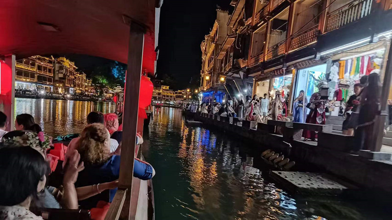 Zhangjiajie Travel Guide To Fenghuang Town tours.jpg