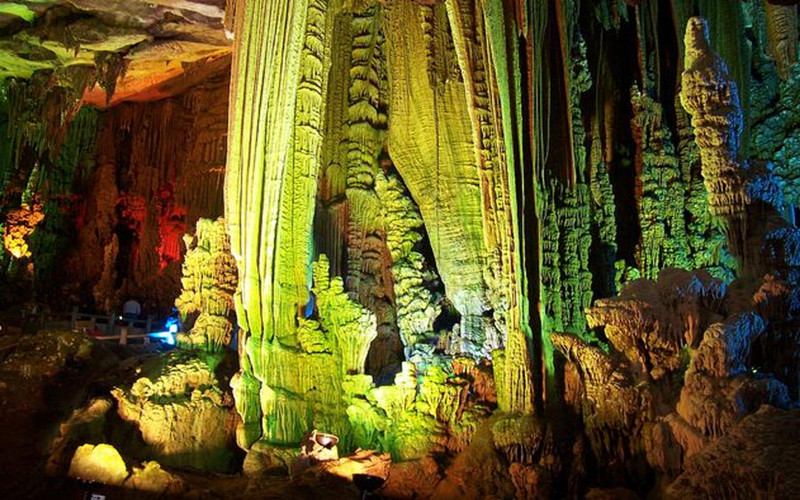 Silver Cave in Guilin.jpg