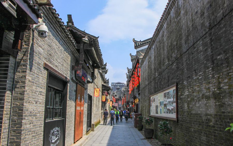 Guilin Dongxi Lane1.jpg