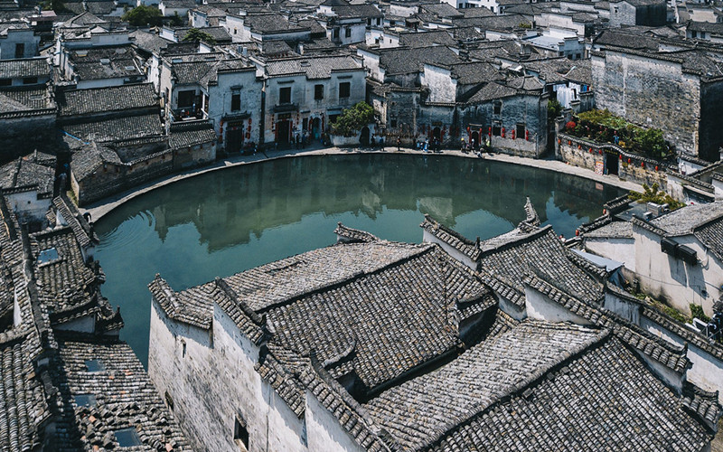 Moon Marsh in Hongcun Village.jpg