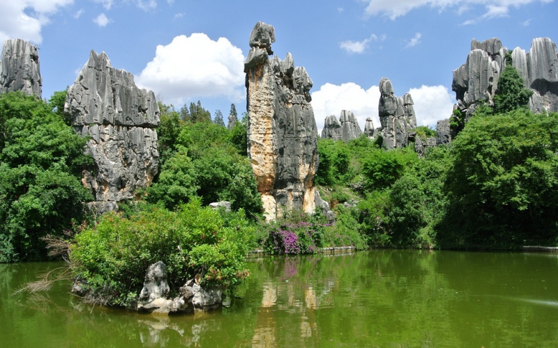 Yunnan Stone Forest 0.jpg