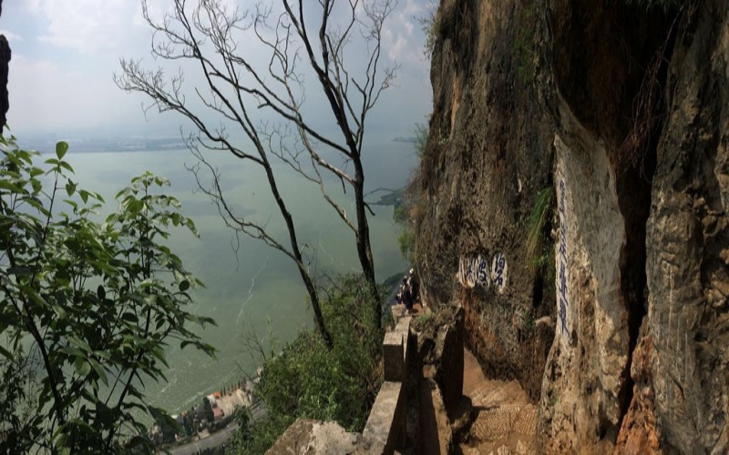 Kunming Western Hill4.jpg