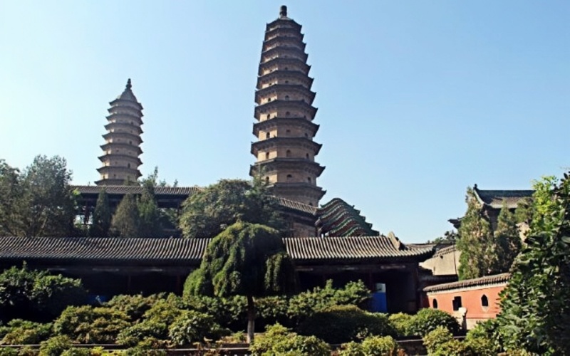 Twin Pagoda Temple 1.jpg
