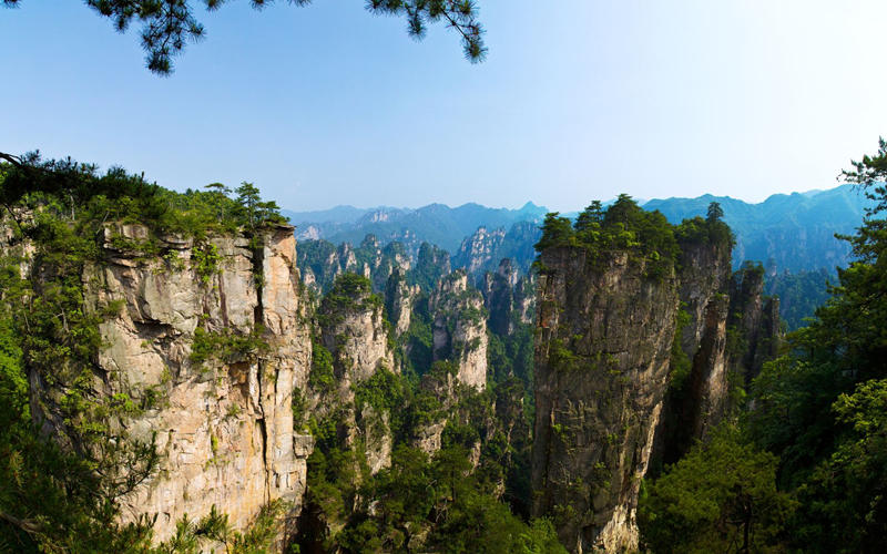 Mysterious Shentang Bay of Tianzi Mountain