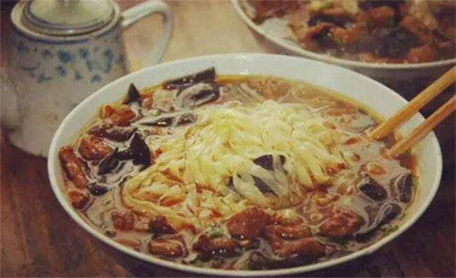 Zhangjiajie snack of Straw hat noodles