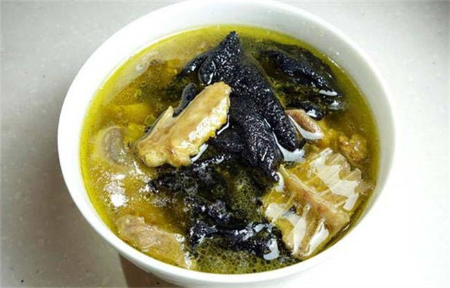 Stewed Chicken and Duck with Stone Ears